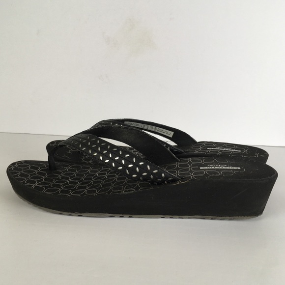 Collection by Clarks Perforated Thong Wedge Sandals in Black - Picture 4 of 10